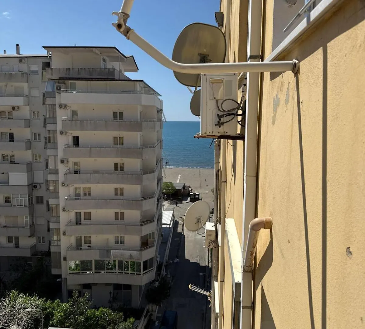 Modern Beachfront Apartment In Shengjin Views 0*,  Албания